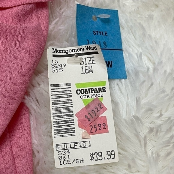 NWT Golden Girls Retro Vintage Pink Ruffled Halloween Costume w/ Faux Pearls, XL - Picture 8 of 15